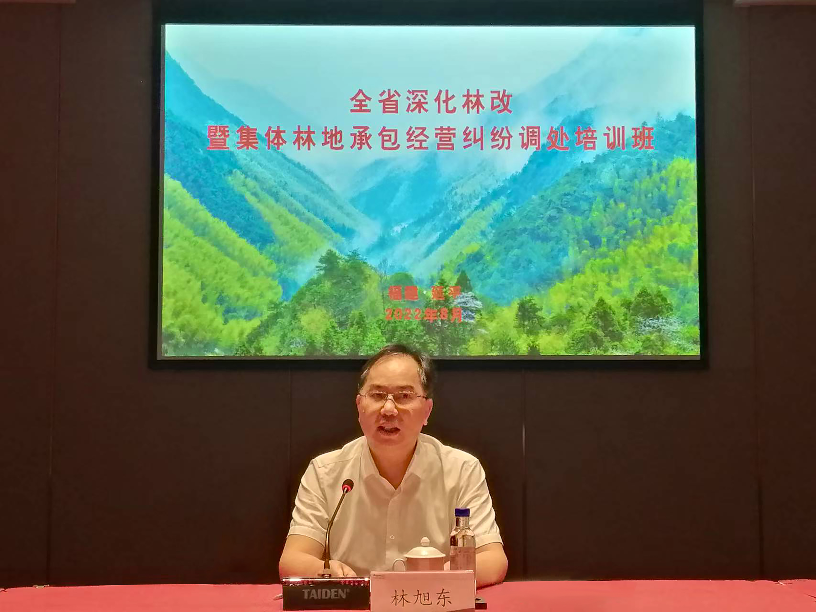 ÇòËÙÌåÓý:´ÓÈü³¡µ½ÕÆÐĵÄÿһÃë