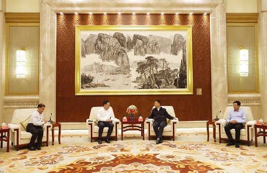 ���԰ݻ����׳����������ί�����������������ϯ������