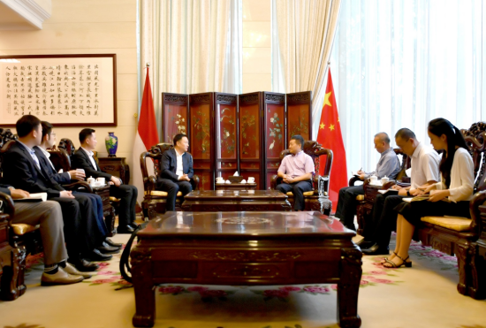 ��������л����񹲺͹�פӡ������ȫȨ��ʹ½�����������������й�פ����ʹ���ų�������ȫȨ��ʹ������