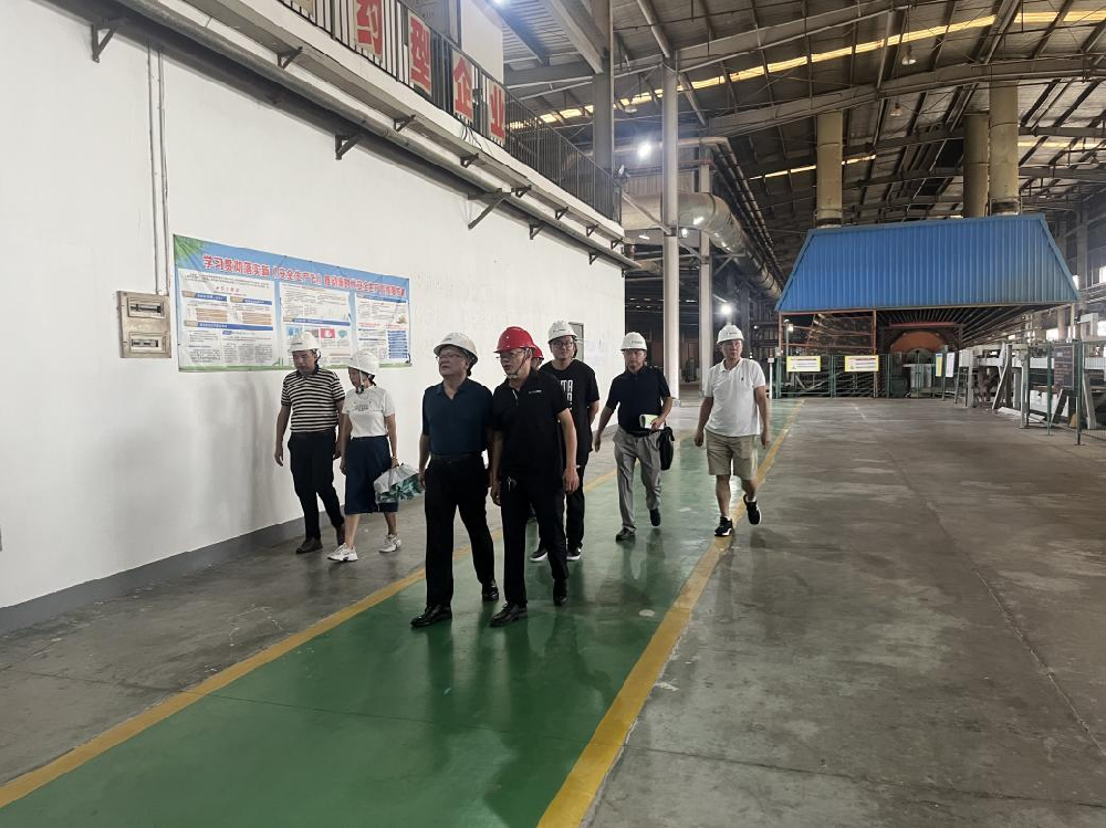 ��������:�����������ĵ�ÿһ����ҵ����峧ͨ����������������