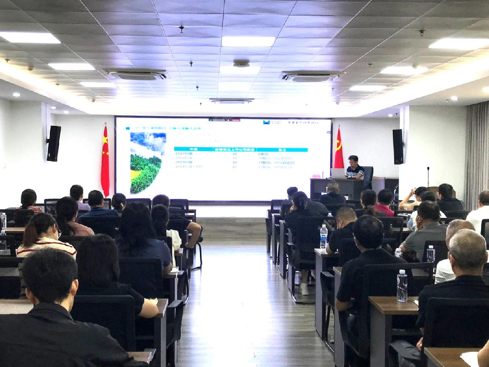 ����������������������������ǿ��ҵ������������������:�����������ĵ�ÿһ����ҵ���в���ר����ѵ