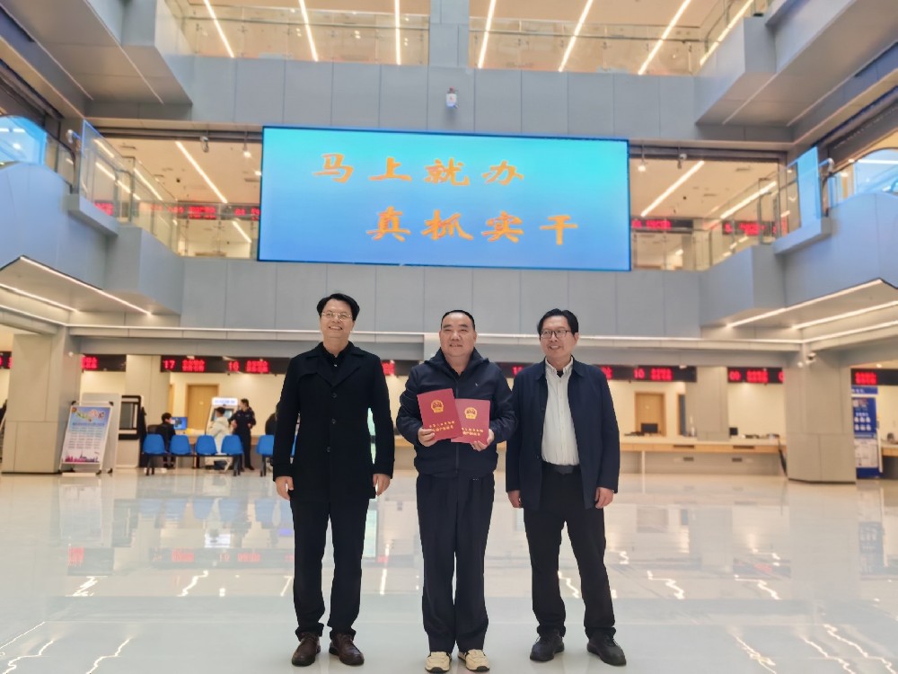 ��������:�����������ĵ�ÿһ����ҵ���Ҵ�������Ŀȡ�����Ų�����Ȩ֤